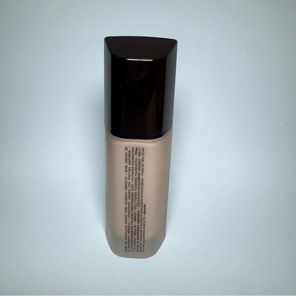 Hourglass Vanish Seamless Finish Foundation Shade Cream - Picture 4 of 6